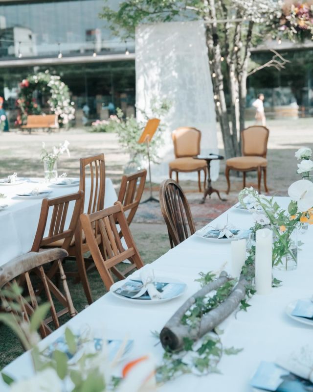 Garden wedding 𓋜
〜空と風とEnleeと〜
青空の下で開放感溢れるGarden wedding を

フランスから海を渡り日本へやってきた
アンティークレースやアンティークチェアで
コーディネート

ハレ日のしつらえにふさわさしく
特別な空間を演出してくれます

@re_comeacross_antiques 
@enlee_fukuyama